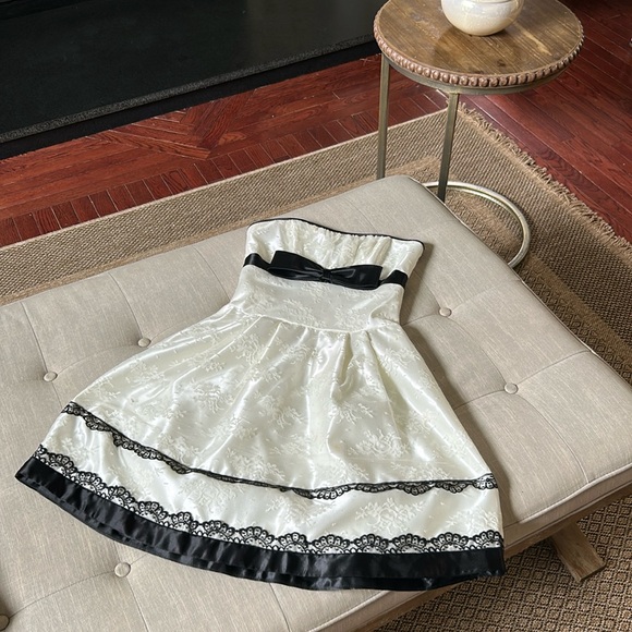 Gunne Sax Jessica McClintock Vintage Sequenced Lace Cocktail Mini Dress
